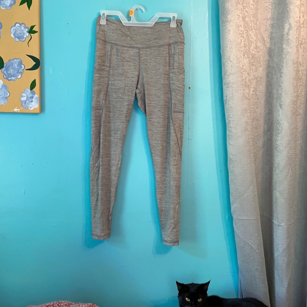 grey leggings